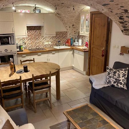 Two Bedroom Apartment La Voute, Chandon Near Meribel - Sleeps 4 Adults Or 2 Adults And 3 Children Les Allues Luaran gambar