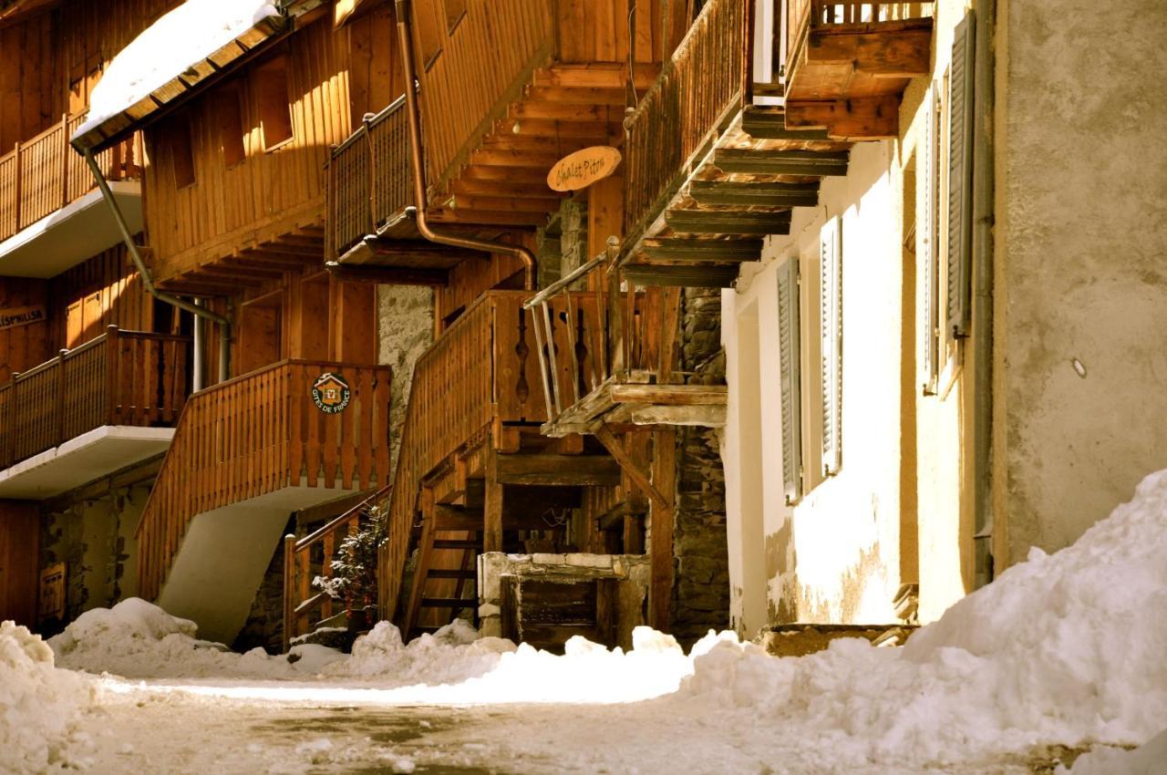 Two Bedroom Apartment La Voute, Chandon Near Meribel - Sleeps 4 Adults Or 2 Adults And 3 Children Les Allues Luaran gambar